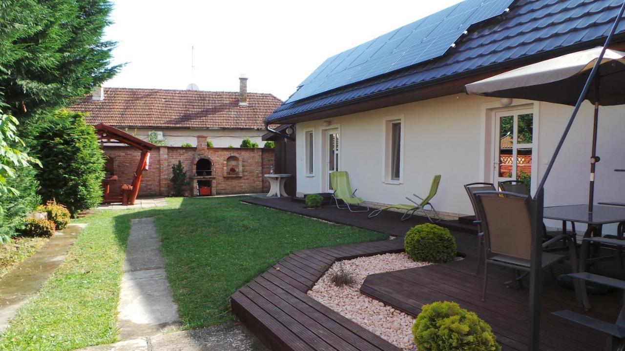 Rozalia Apartman 귤러 외부 사진
